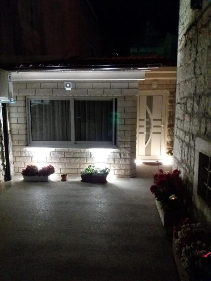 Apartment And Room Nona Stella Split Exterior foto